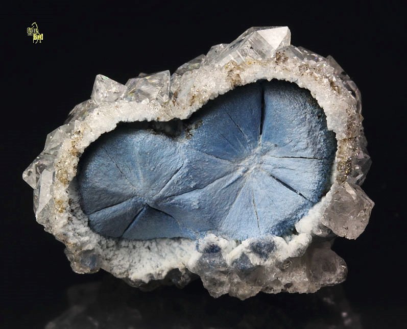 SHATTUCKITE, QUARTZ