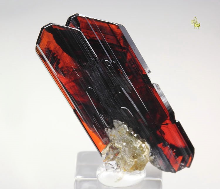 BROOKITE bi-terminated