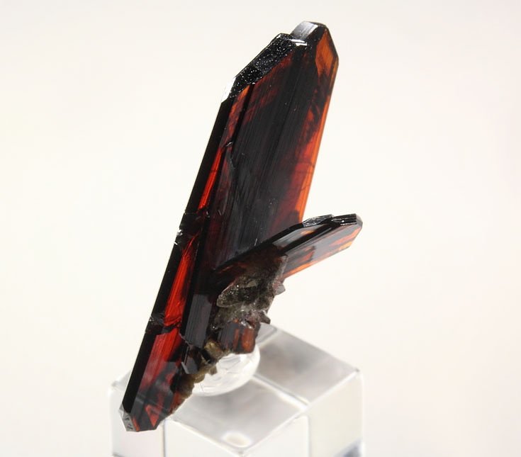 BROOKITE bi-terminated