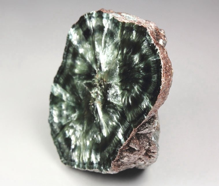 CLINOCHLORE var. SERAPHINITE