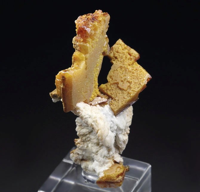 WULFENITE