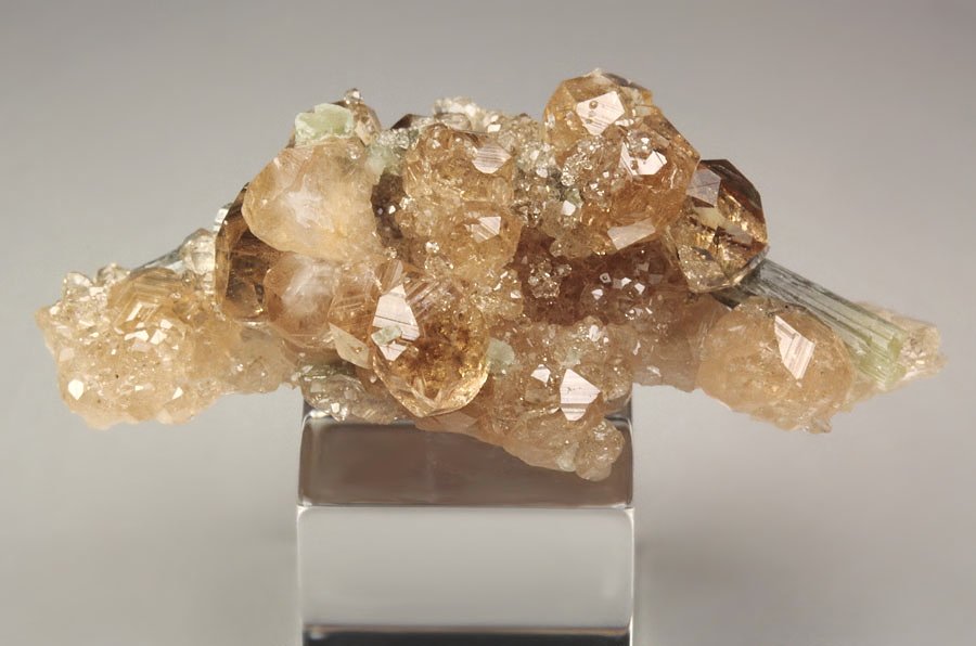 gem GARNET var. GROSSULAR, DIOPSIDE