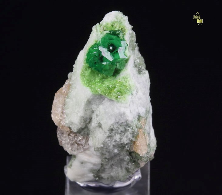 gem GARNET var. GROSSULAR var. CHROMIAN, DIOPSIDE, CHROMITE