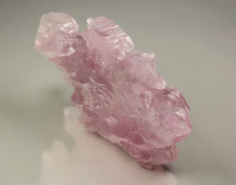 bi-terminated QUARTZ var. ROSE QUARTZ - floater