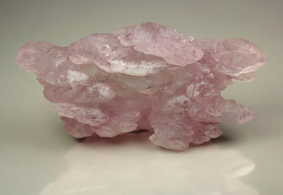 bi-terminated QUARTZ var. ROSE QUARTZ - floater