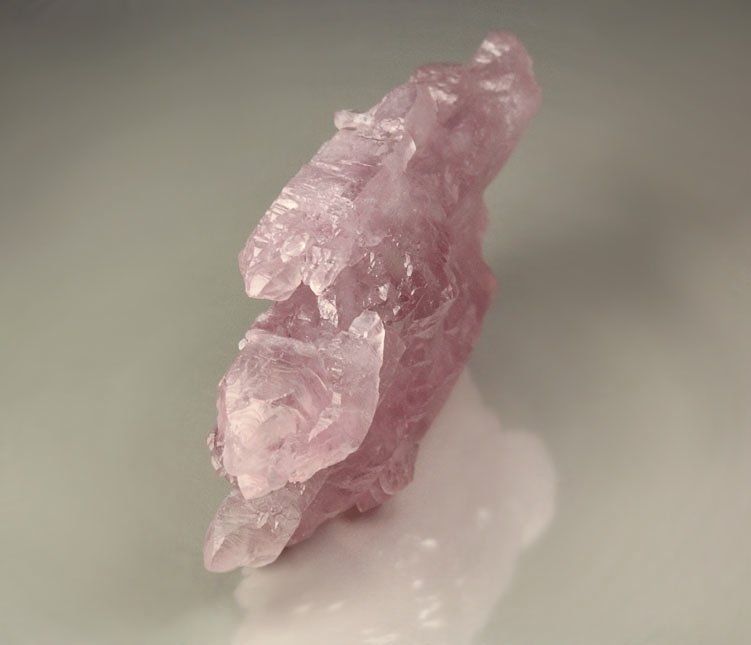 bi-terminated QUARTZ var. ROSE QUARTZ - floater