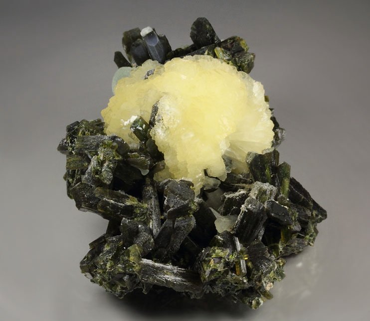 STILBITE-STELLERITE series, PREHNITE, EPIDOTE