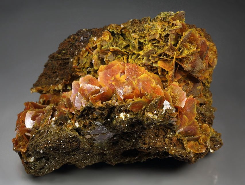 WULFENITE