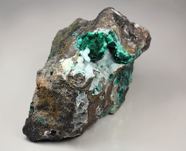BROCHANTITE, CHALCEDONY, CHRYSOCOLLA