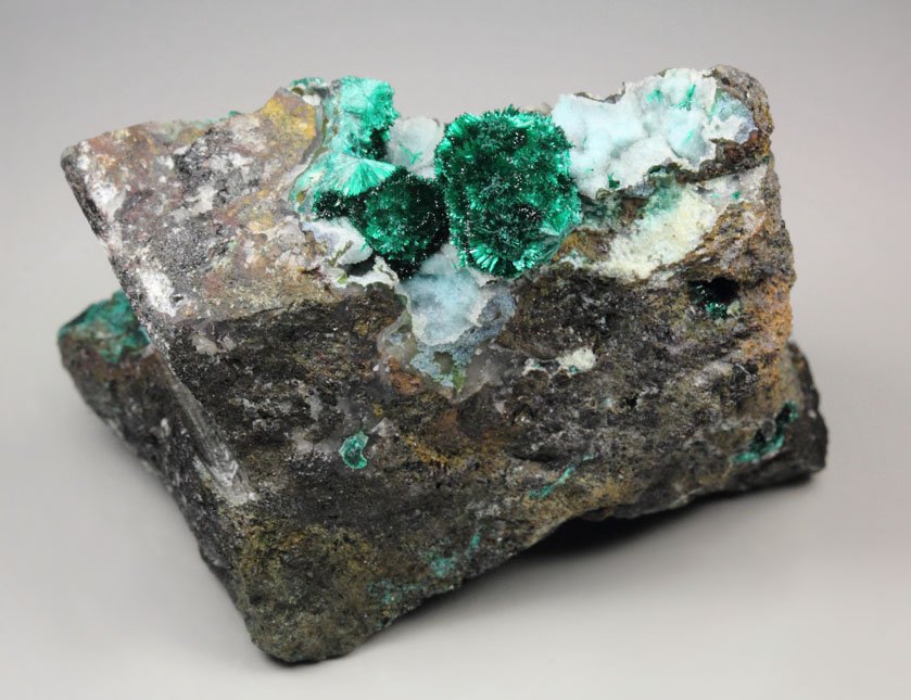 BROCHANTITE, CHALCEDONY, CHRYSOCOLLA