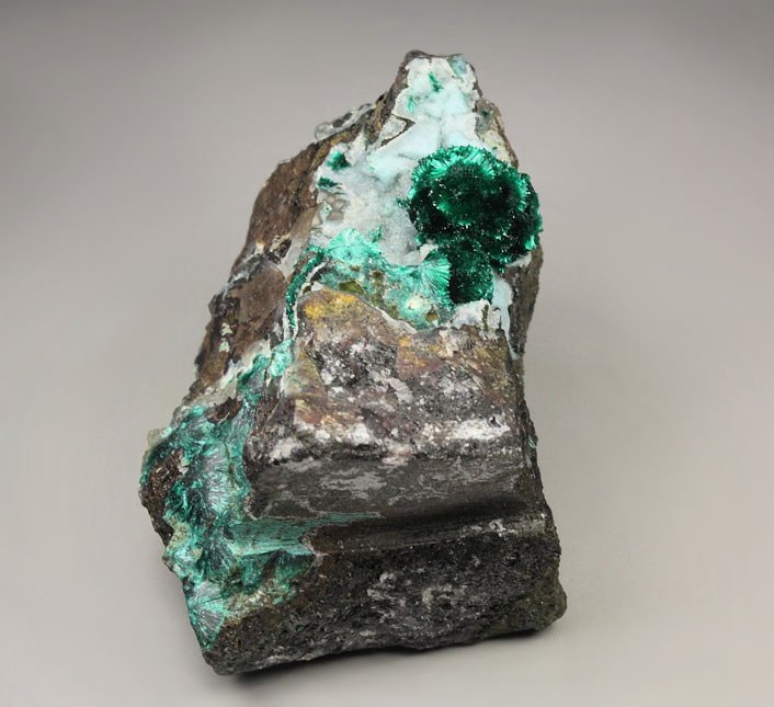 BROCHANTITE, CHALCEDONY, CHRYSOCOLLA