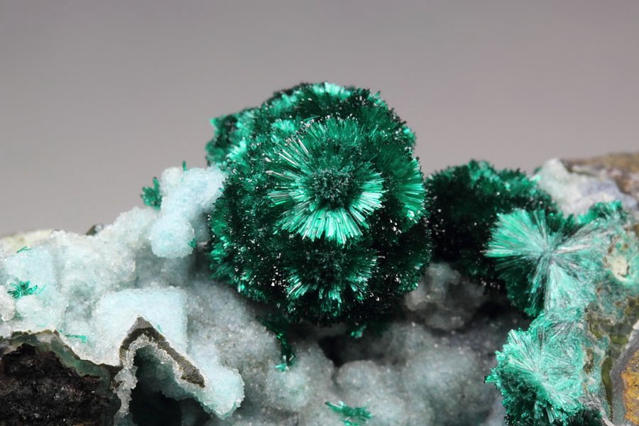 BROCHANTITE, CHALCEDONY, CHRYSOCOLLA