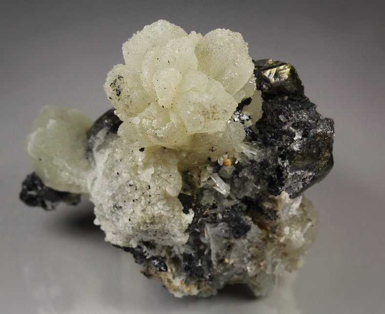 CHALCOPYRITE, GALENA, CALCITE, SPHALERITE, QUARTZ