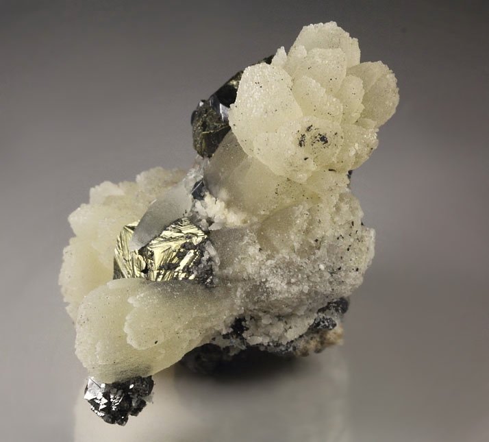 CHALCOPYRITE, GALENA, CALCITE, SPHALERITE, QUARTZ