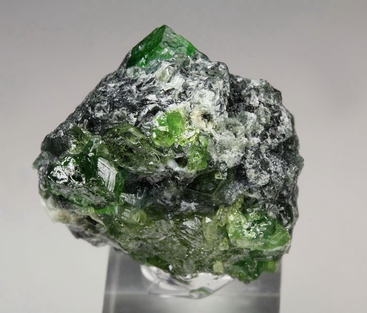 GARNET var. ANDRADITE var. DEMANTOID