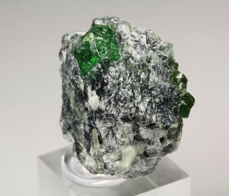 GARNET var. ANDRADITE var. DEMANTOID