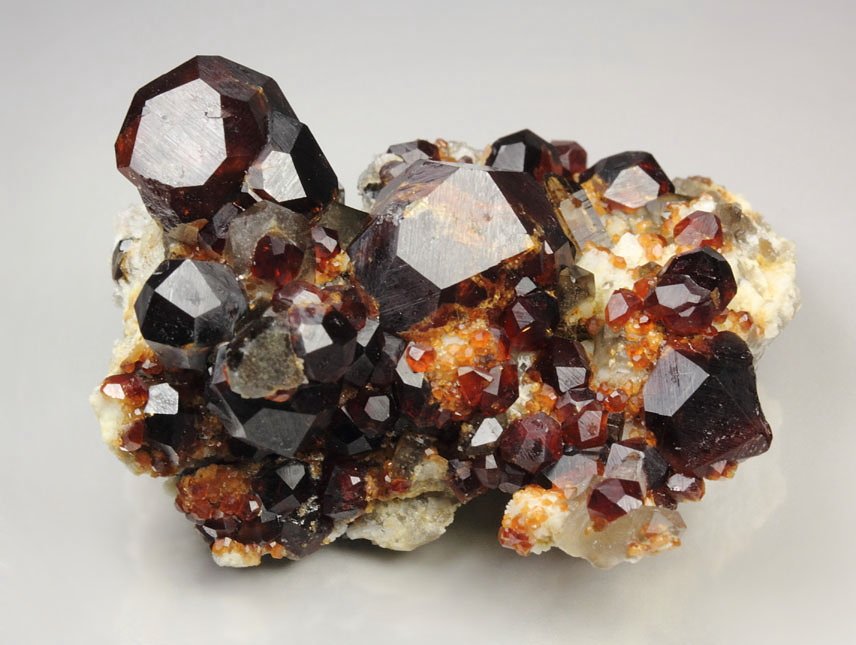 gemmy GARNET var. SPESSARTINE, QUARTZ var. SMOKY