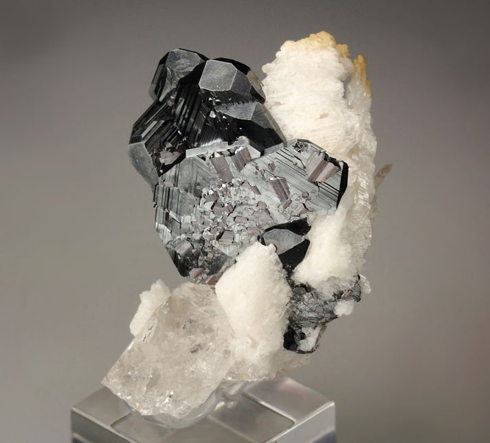 HEMATITE, RUTILE, ALBITE, QUARTZ