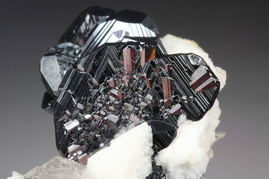 HEMATITE, RUTILE, ALBITE, QUARTZ