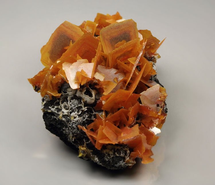 WULFENITE