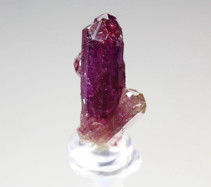 VESUVIANITE var. MANGANOAN