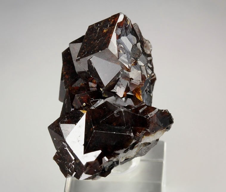 GARNET var. ANDRADITE