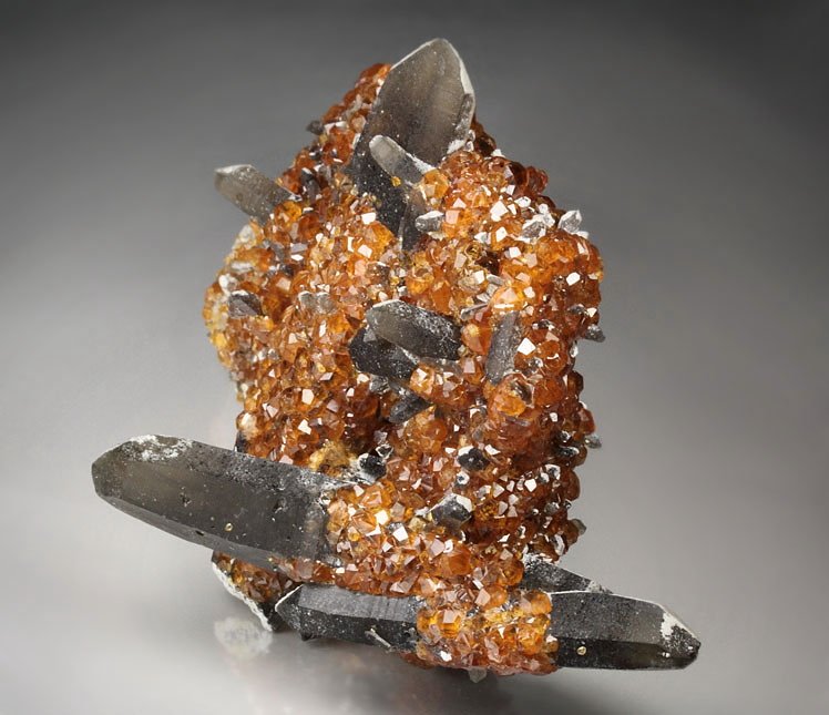 gem GARNET var. SPESSARTINE, QUARTZ var. SMOKY