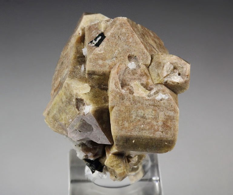 ZIRCON, AEGIRINE, ALBITE
