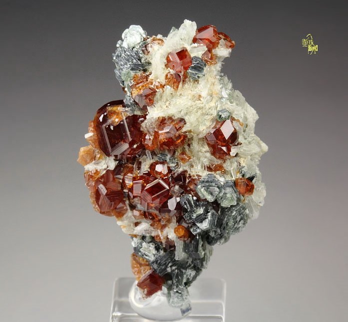 gem GARNET var. HESSONITE, DIOPSIDE, CLINOCHLORE