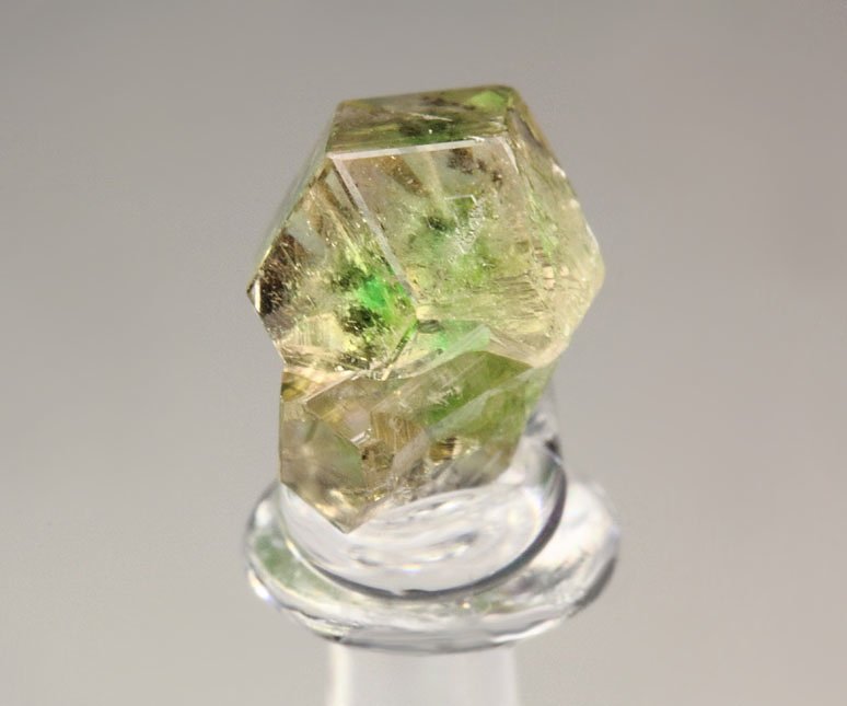 gem GARNET var. GROSSULAR with GREEN CHROMIAN PHANTOMS