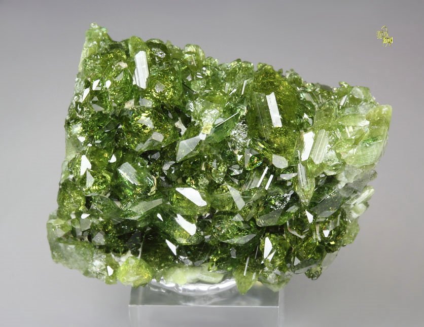 gem VESUVIANITE