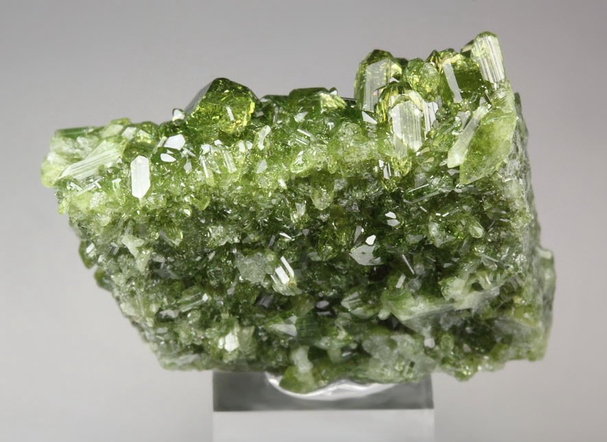 gem VESUVIANITE