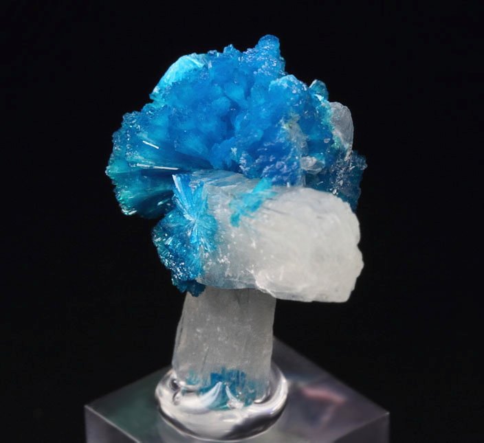 CAVANSITE, STILBITE