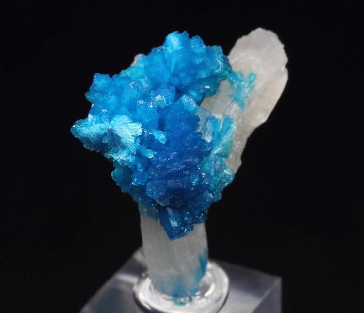 CAVANSITE, STILBITE