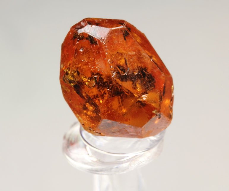 gem GARNET var. SPESSARTINE