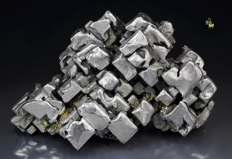 skeletal GALENA, CHALCOPYRITE, PYRITE