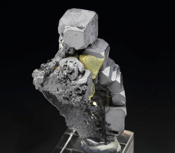 skeletal GALENA, CHALCOPYRITE