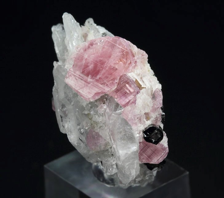 PEZZOTTAITE, TOURMALINE var. ELBAITE, ALBITE var. CLEAVELANDITE