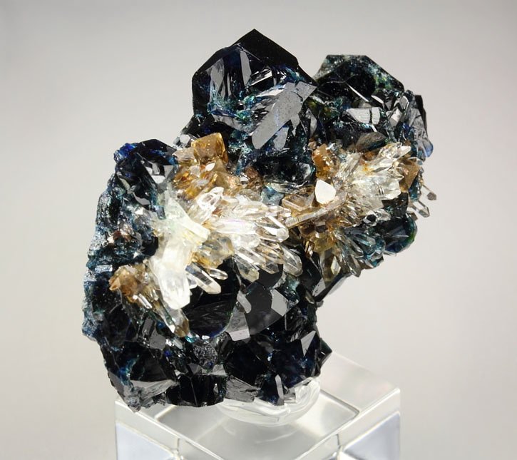 LAZULITE, QUARTZ, SIDERITE