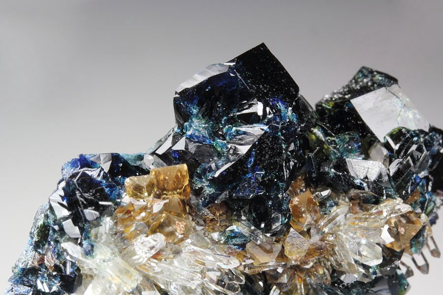 LAZULITE, QUARTZ, SIDERITE