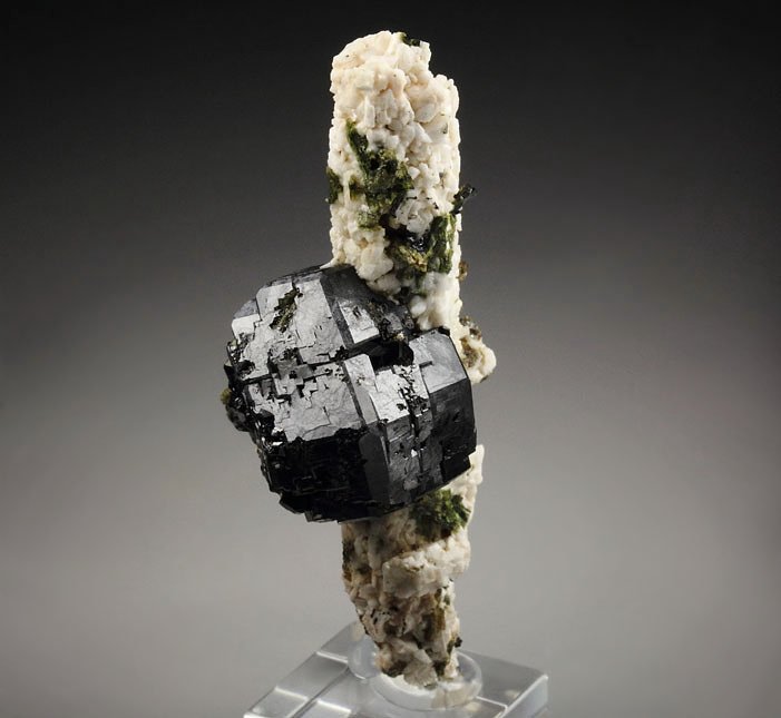 GARNET var. ANDRADITE var. MELANITE, FELDSPAR PSEUDOMORPH, EPIDOTE