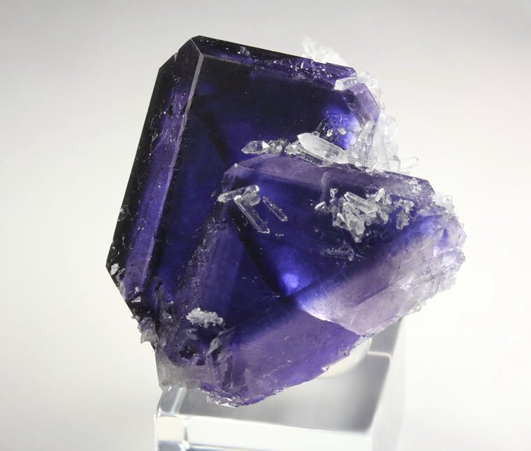 FLUORITE with PHANTOMS, QUARTZ