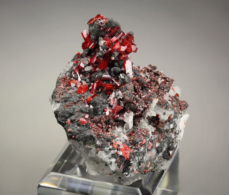 REALGAR, CALCITE