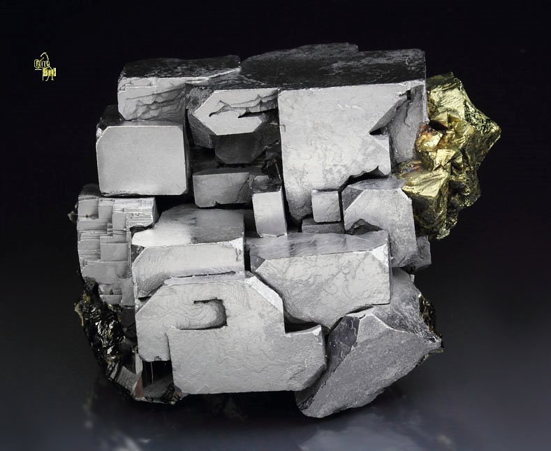 skeletal GALENA, CHALCOPYRITE, SPHALERITE