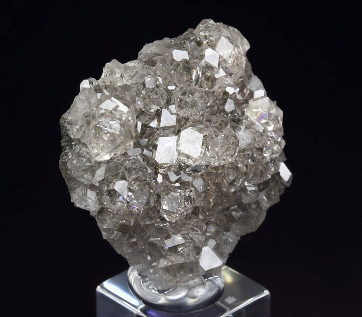 colorless gem GARNET var. GROSSULAR