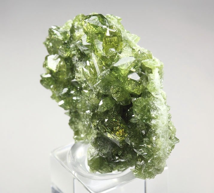 gem VESUVIANITE