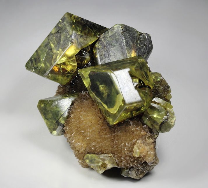 SULPHUR with petroleum inclusions, ARAGONITE