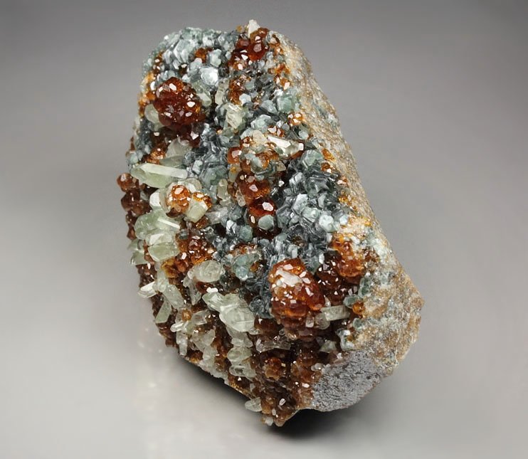 gem GARNET var. HESSONITE, DIOPSIDE, CLINOCHLORE