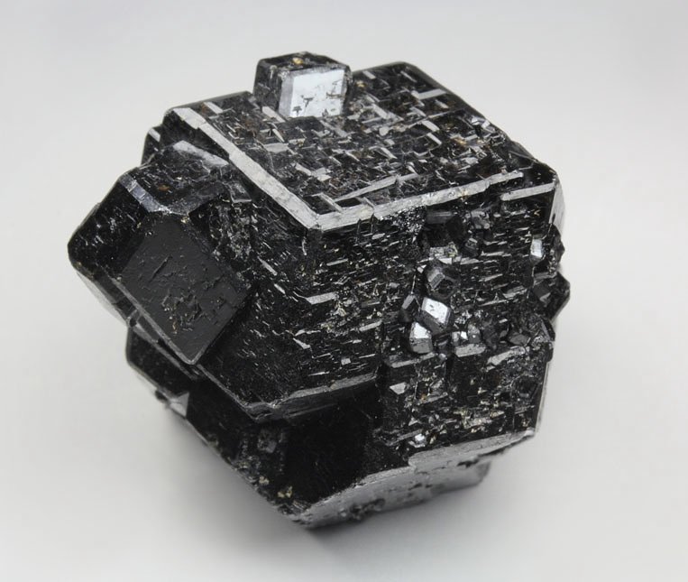 GARNET var. ANDRADITE var. MELANITE floater 