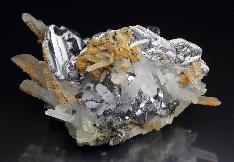 GALENA - SPINEL LAW TWIN, QUARTZ, CALCITE